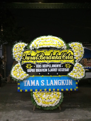 Papan Bunga Duka di Parakanlima